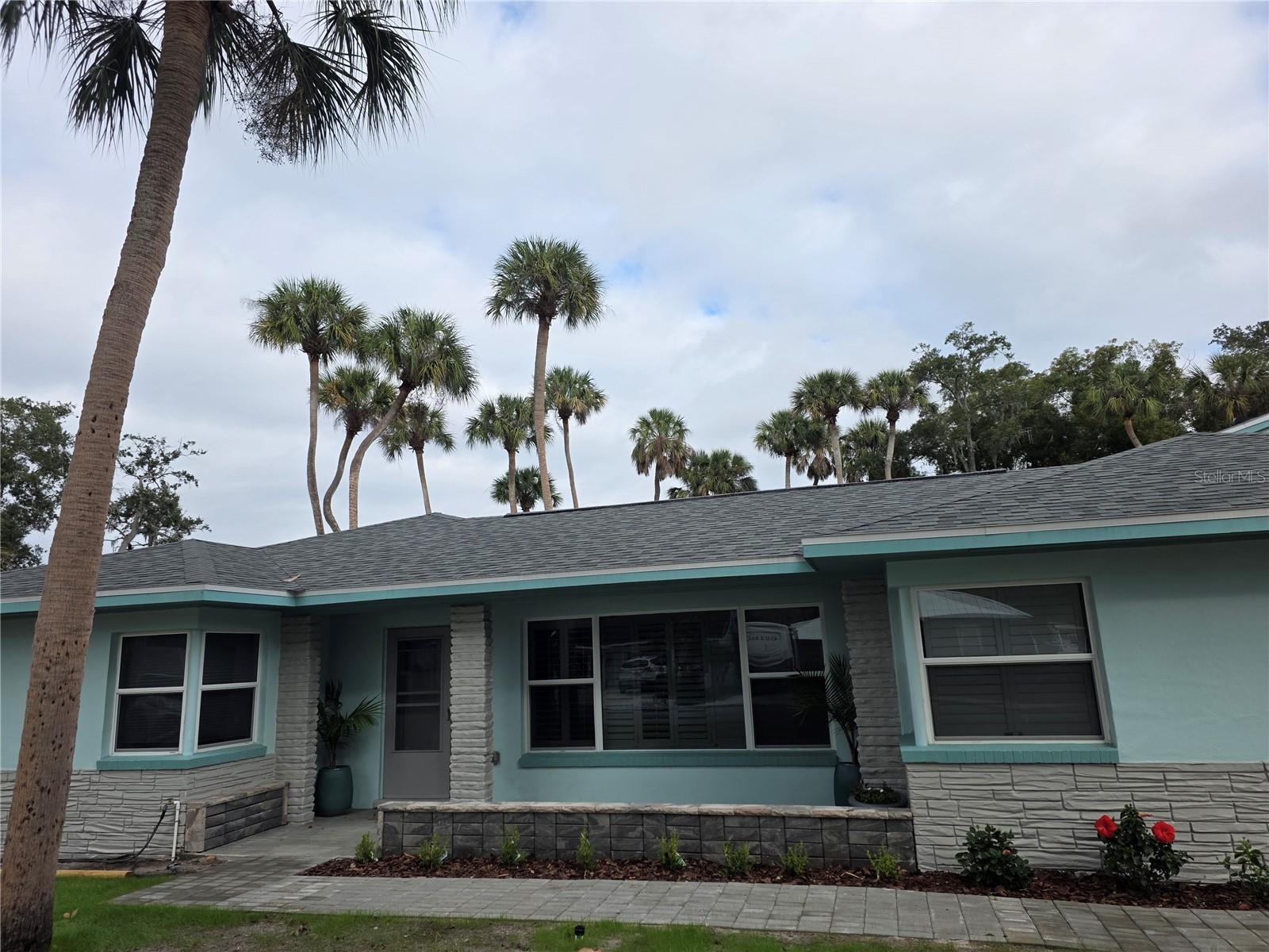 Image 5 of 76 For 5539 Delaware Avenue