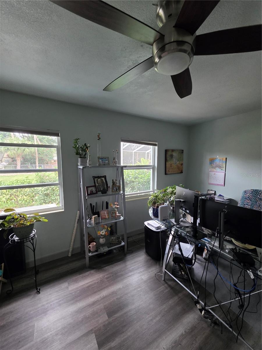 Image 51 of 76 For 5539 Delaware Avenue