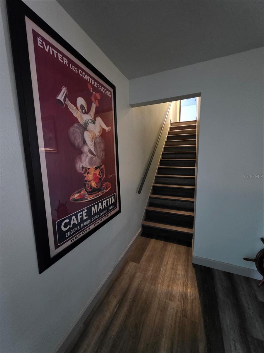 Image 54 of 76 For 5539 Delaware Avenue