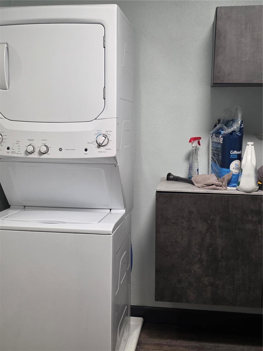 Image 61 of 76 For 5539 Delaware Avenue