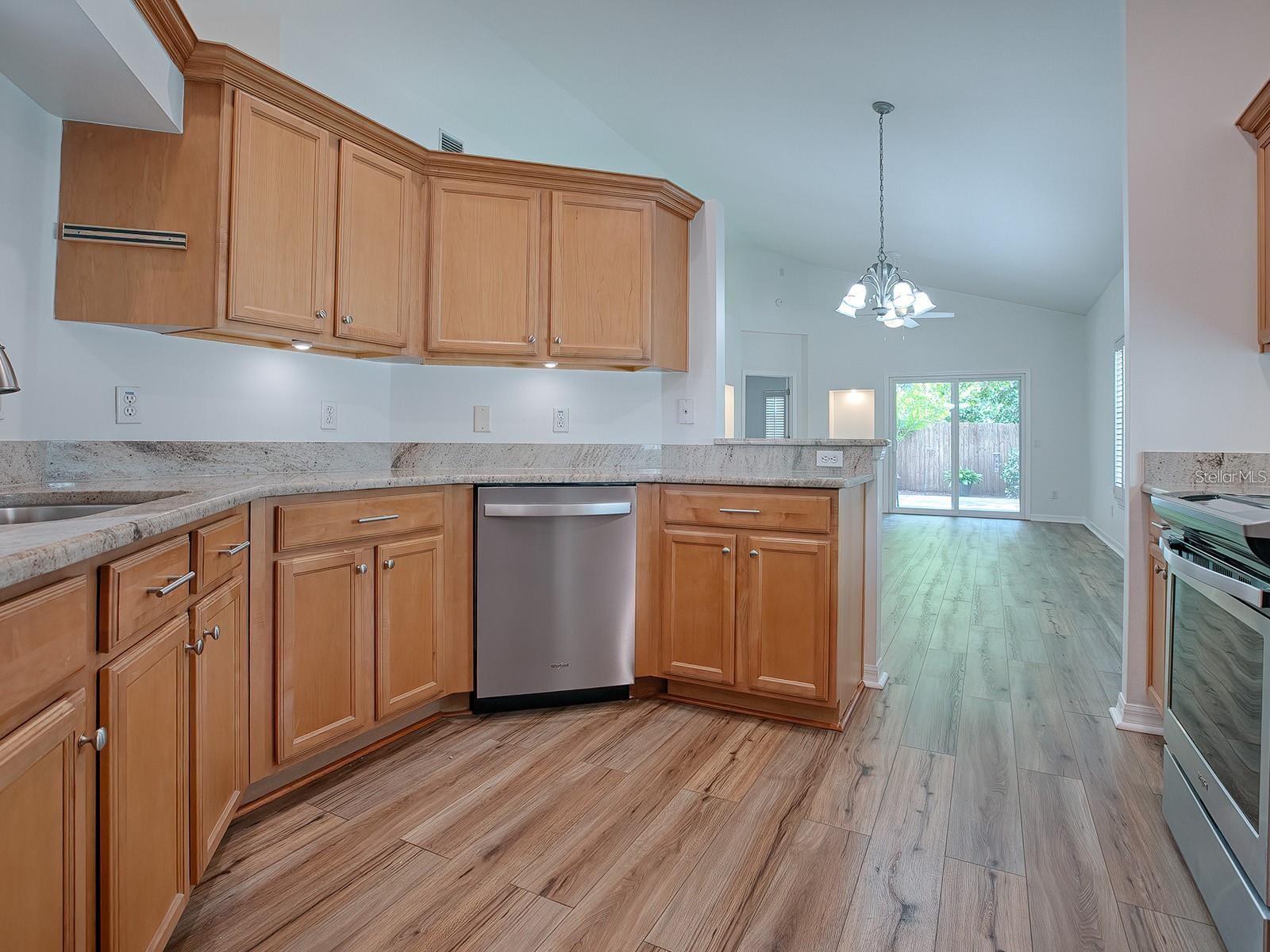 Image 18 of 52 For 9039 Saint Andrews Way