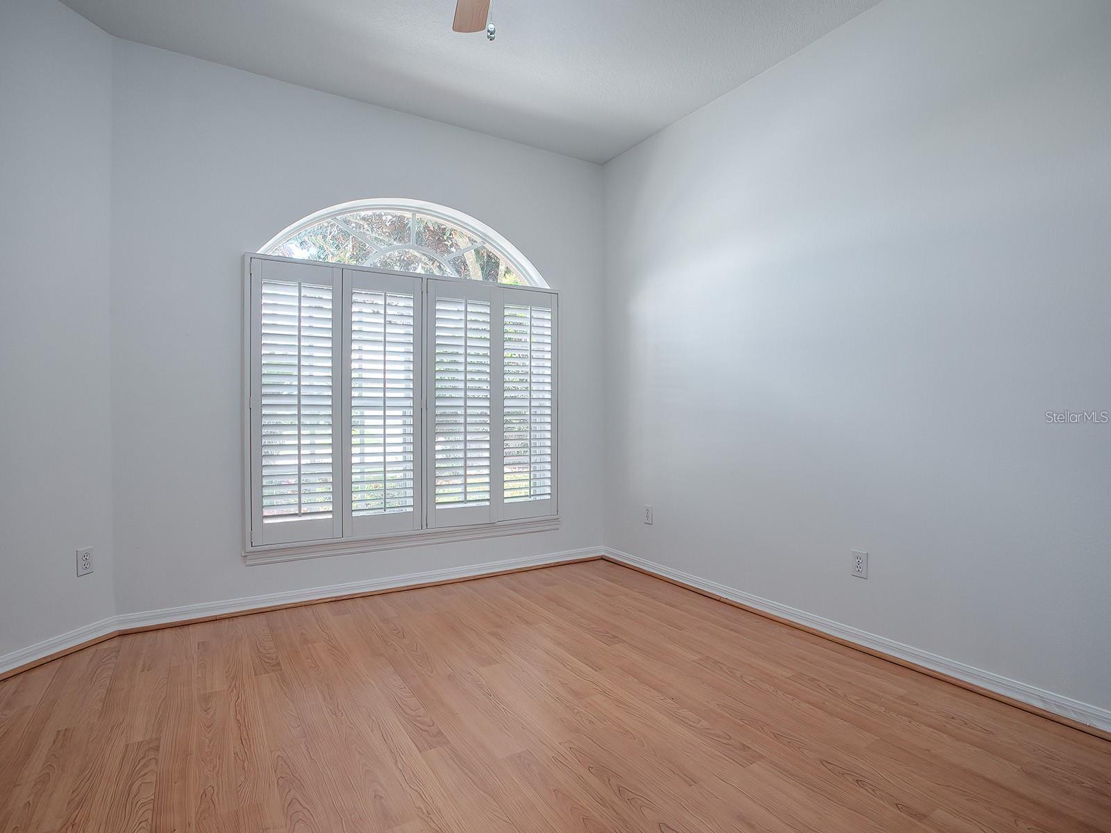 Image 22 of 52 For 9039 Saint Andrews Way