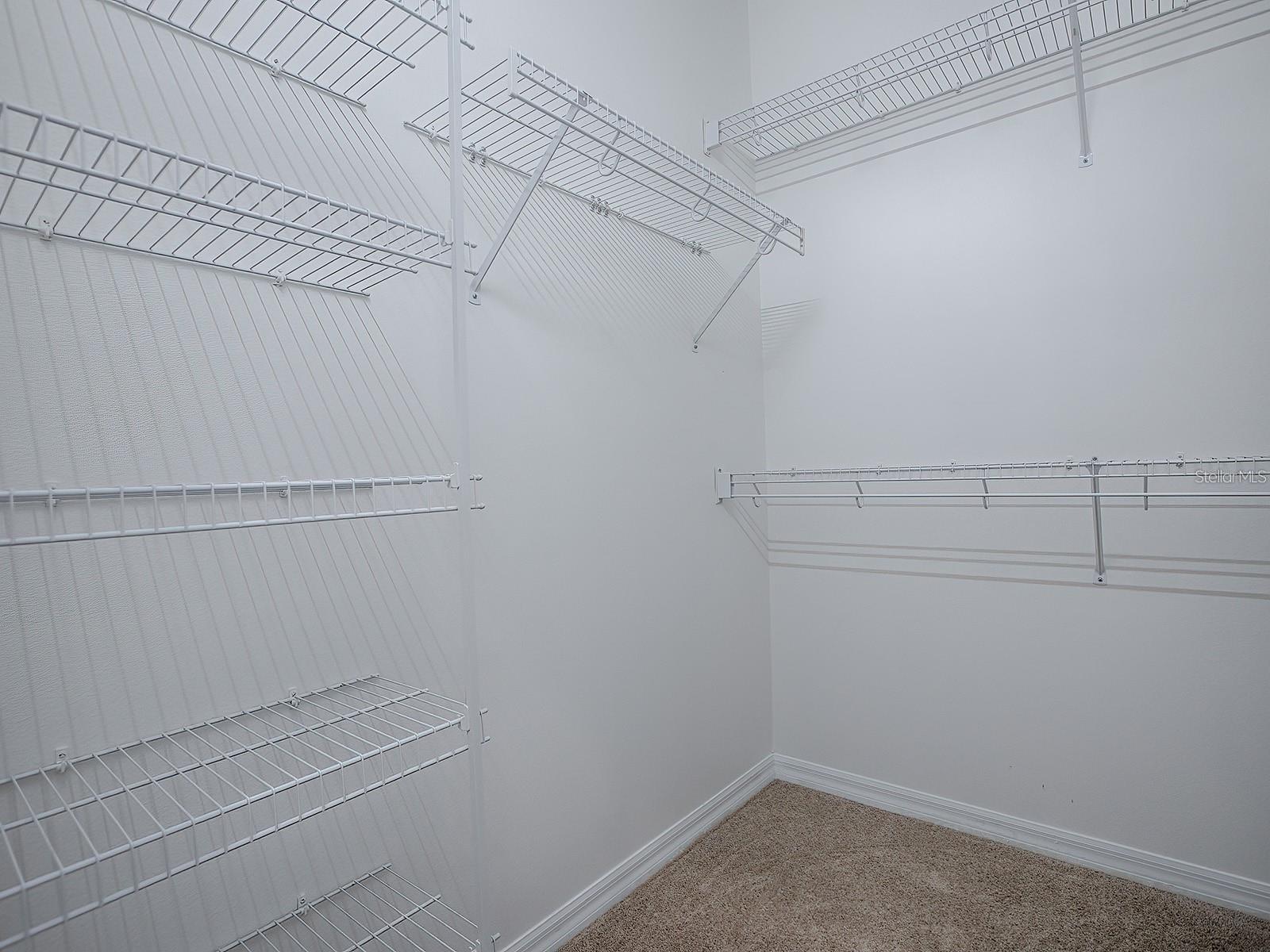 Image 32 of 52 For 9039 Saint Andrews Way