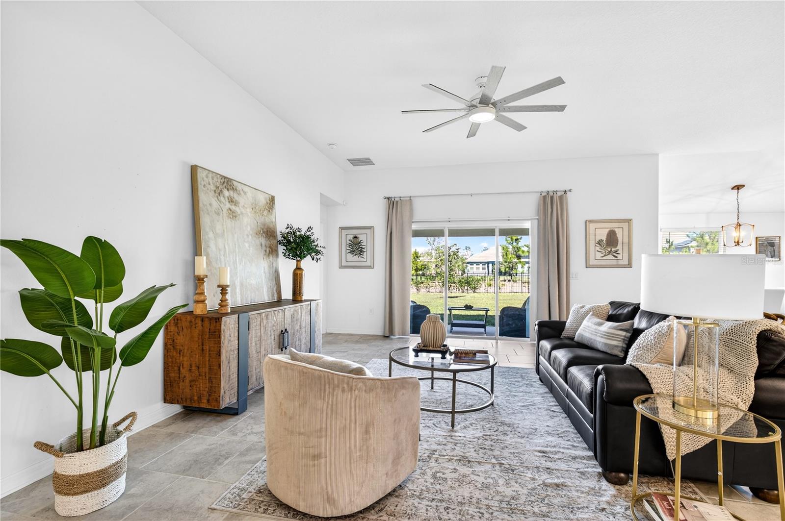 Image 11 of 52 For 5125 Fluorite Drive