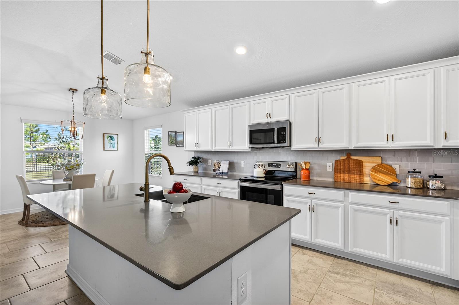 Image 12 of 52 For 5125 Fluorite Drive