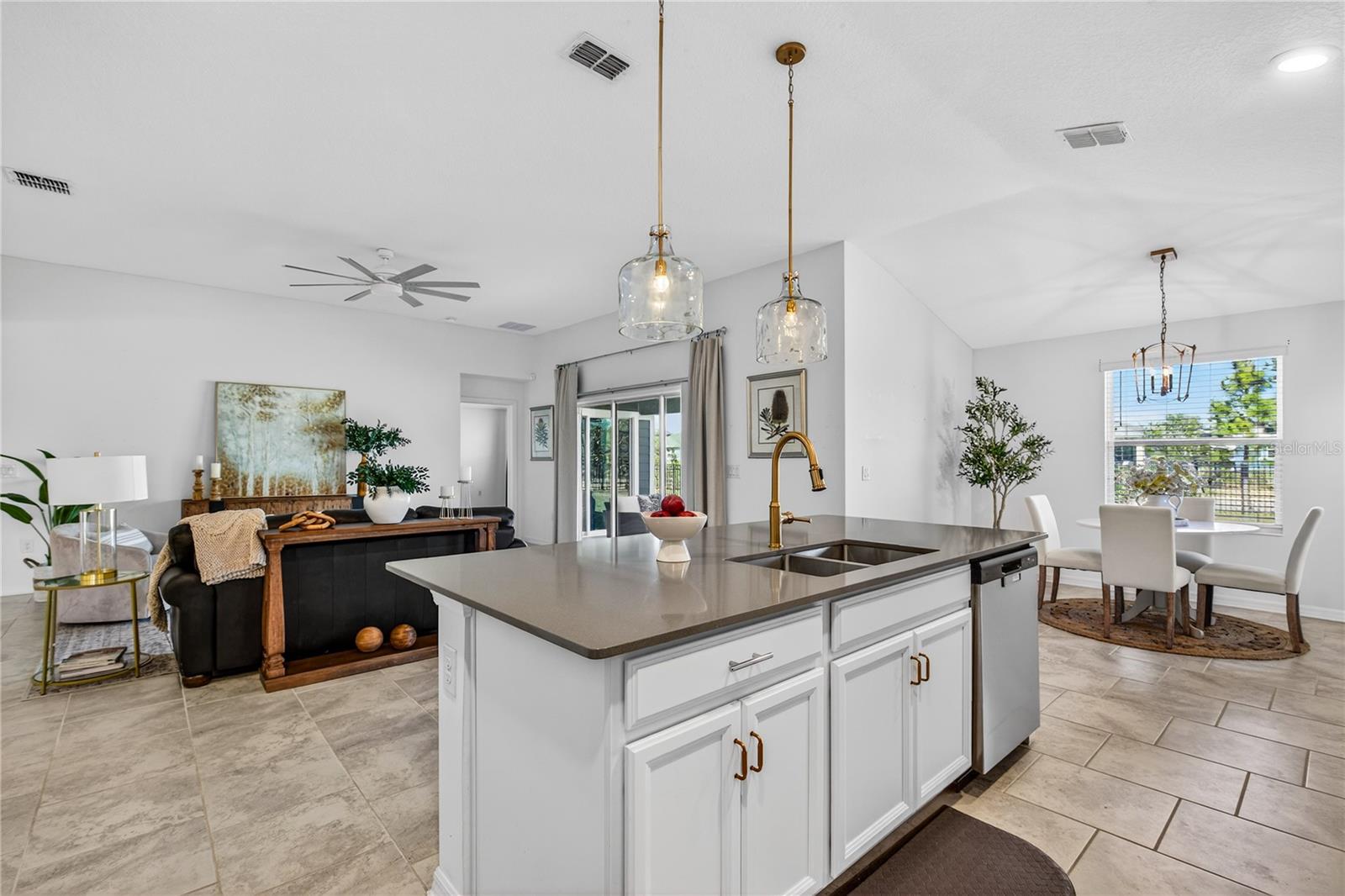 Image 15 of 52 For 5125 Fluorite Drive