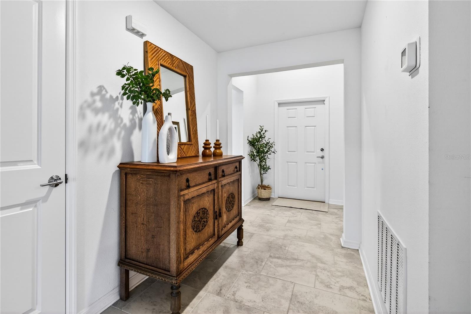 Image 6 of 52 For 5125 Fluorite Drive