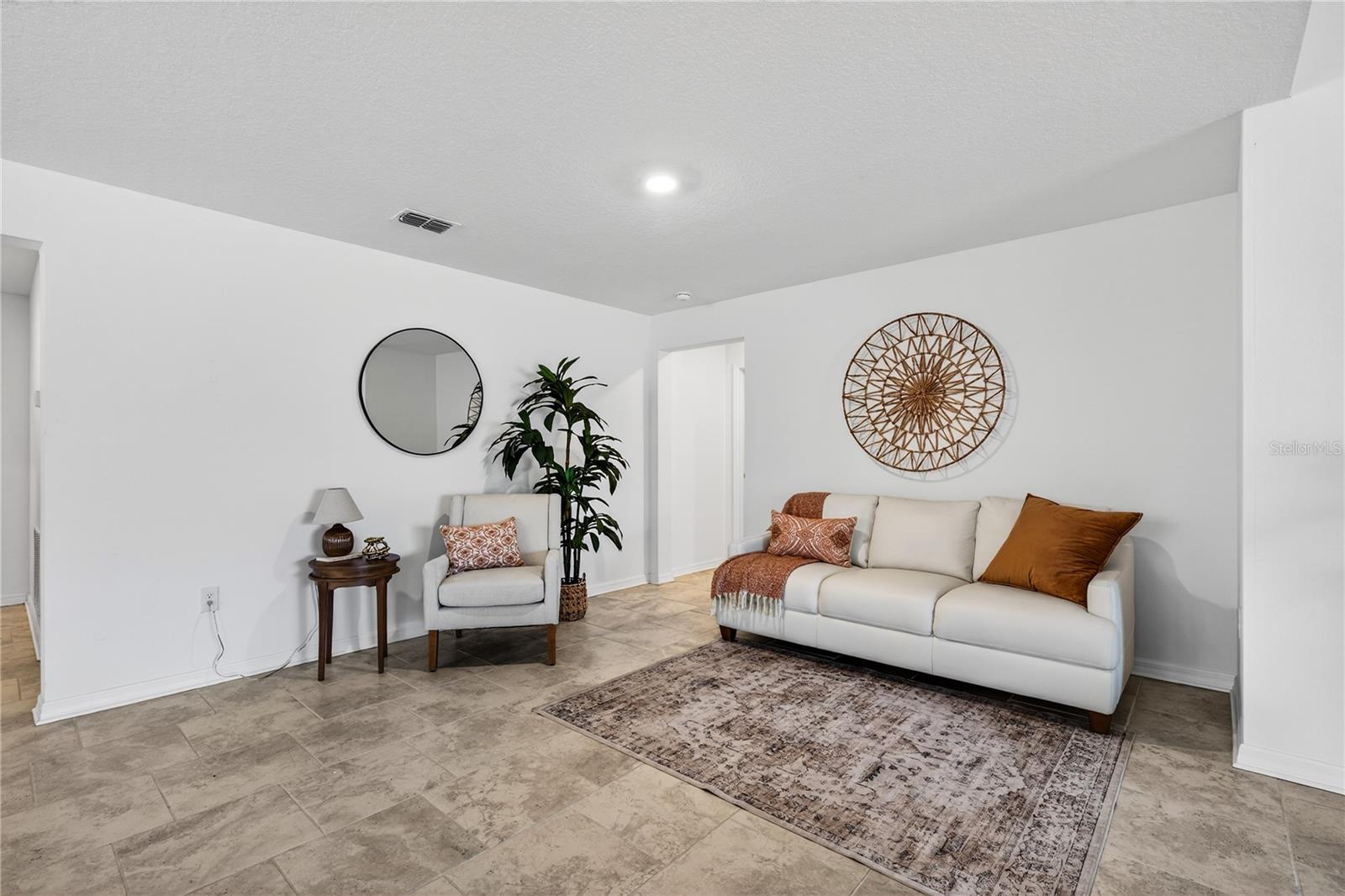 Image 8 of 52 For 5125 Fluorite Drive