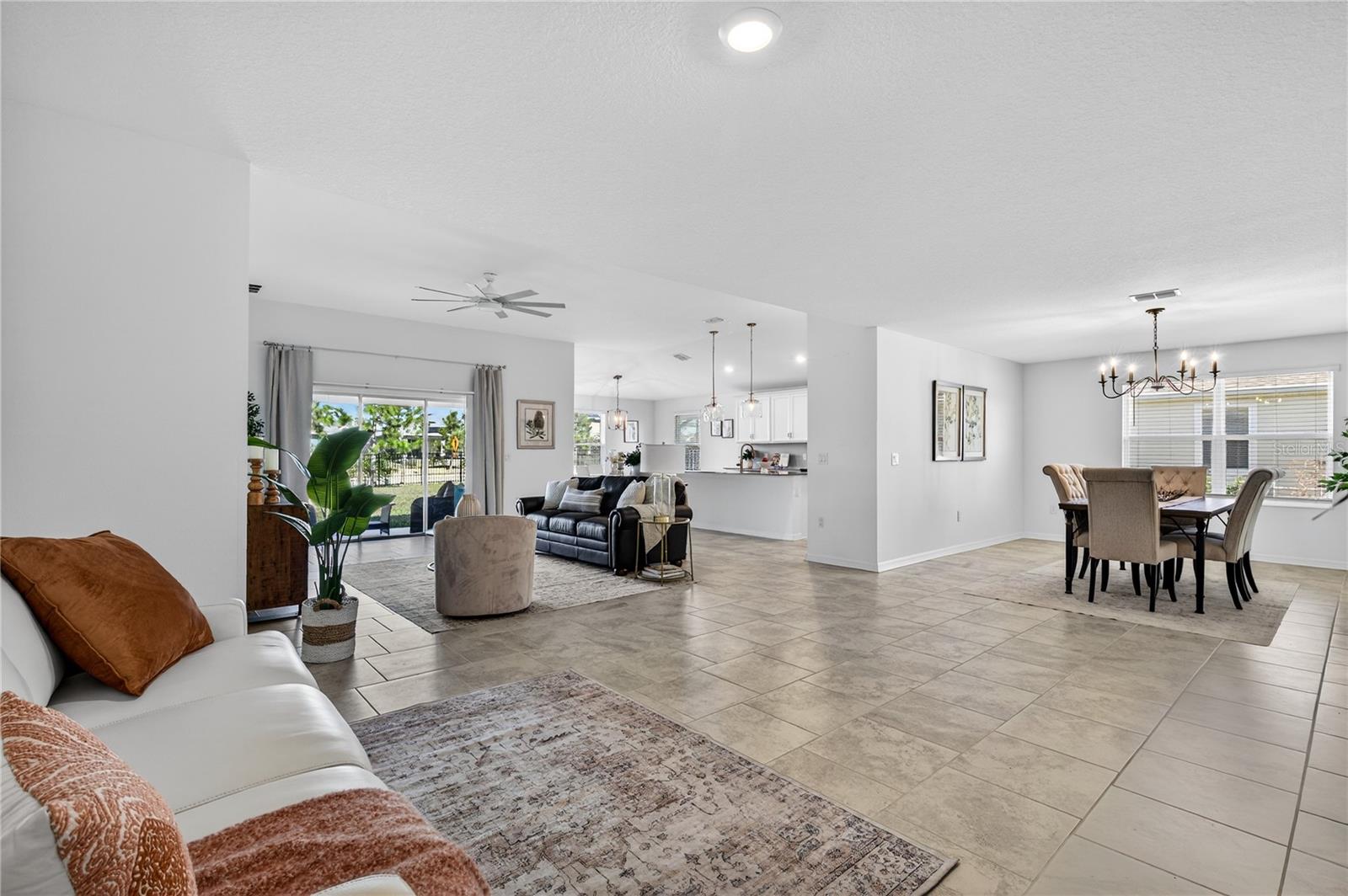 Image 9 of 52 For 5125 Fluorite Drive