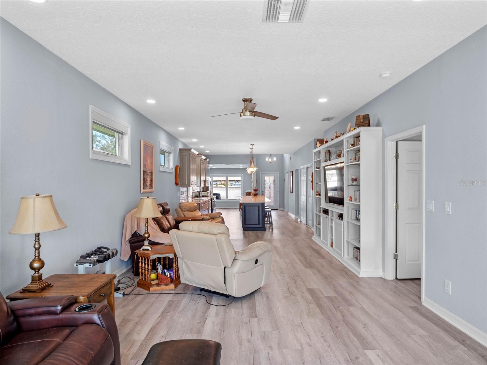 Image 7 of 64 For 21849 Tartan Street