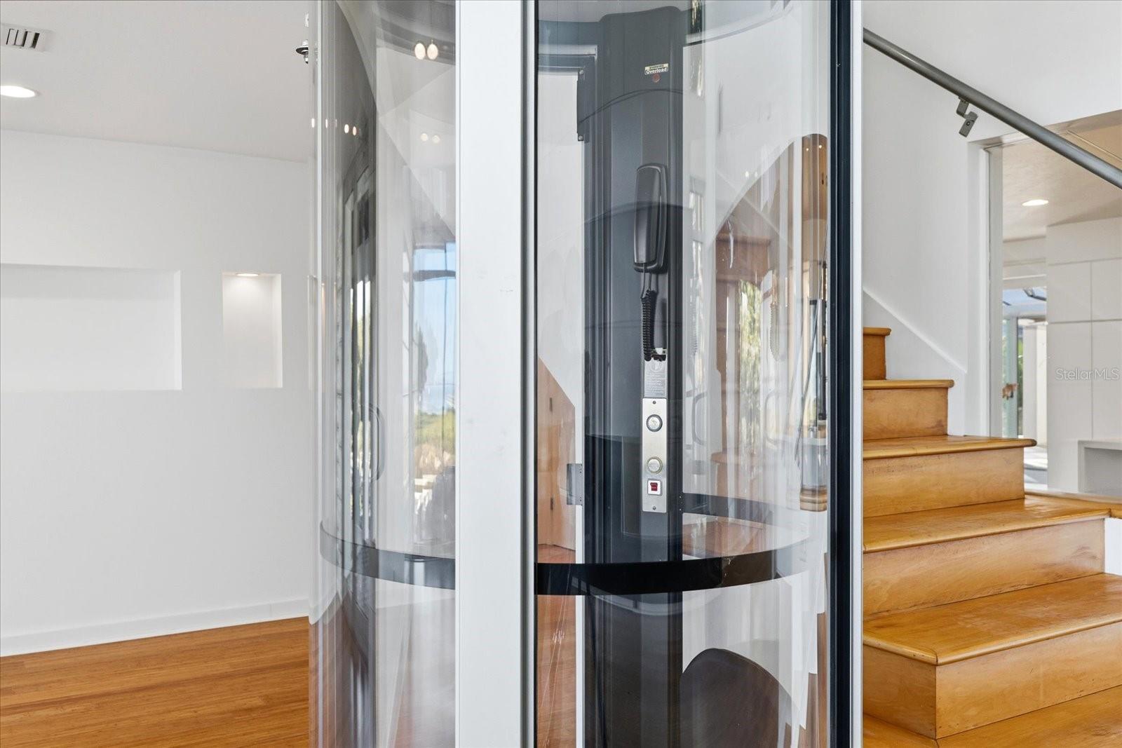 Image 10 of 66 For 1405 Bayshore Drive