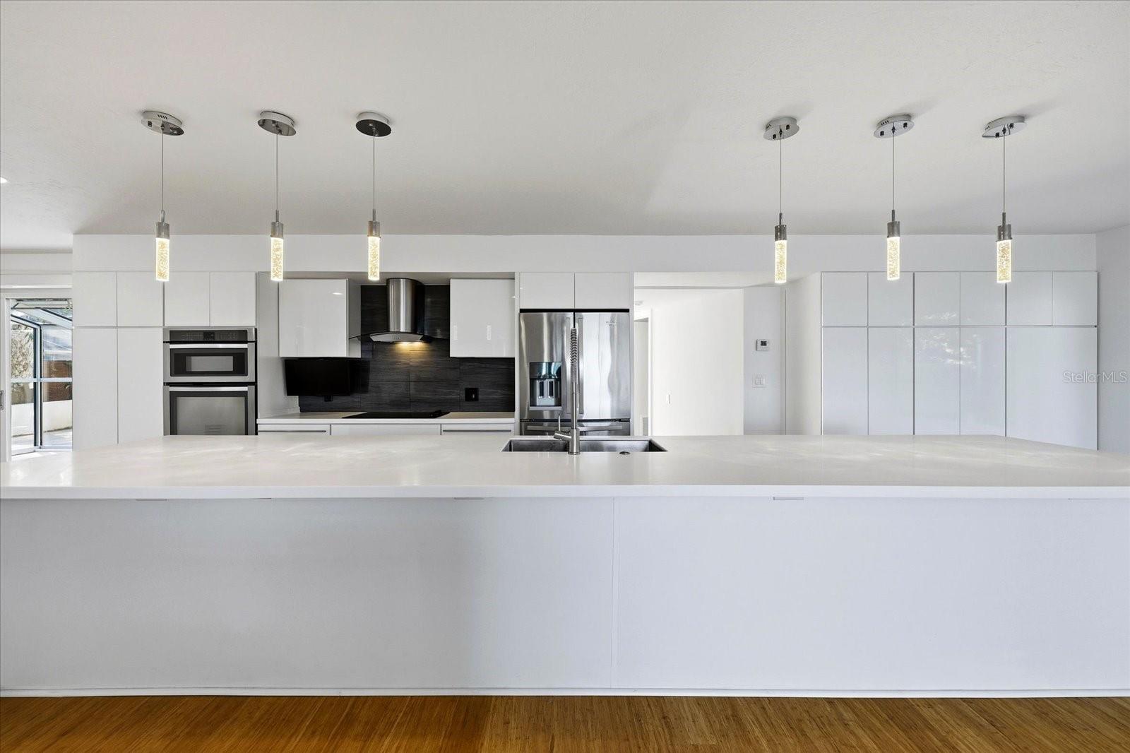 Image 13 of 66 For 1405 Bayshore Drive