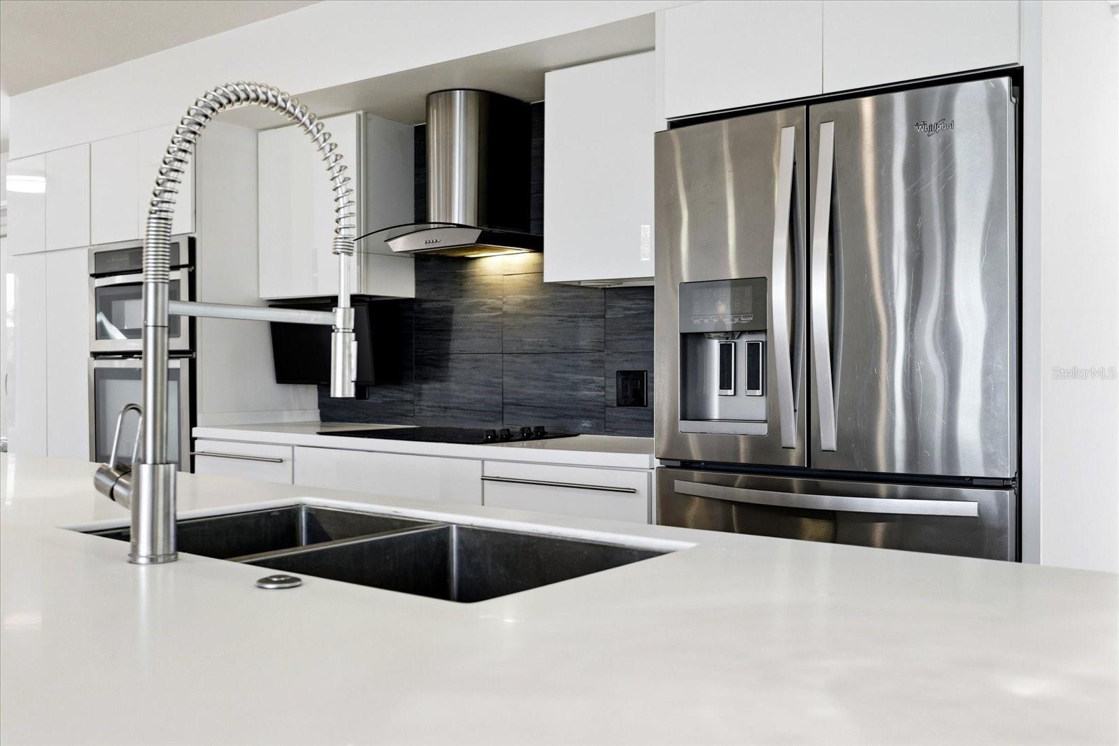 Image 16 of 66 For 1405 Bayshore Drive