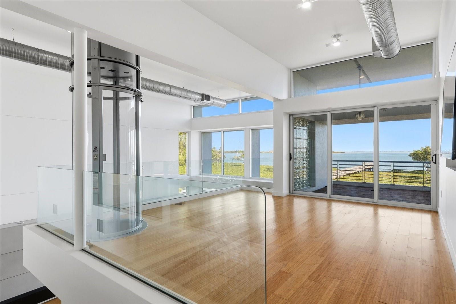 Image 28 of 66 For 1405 Bayshore Drive