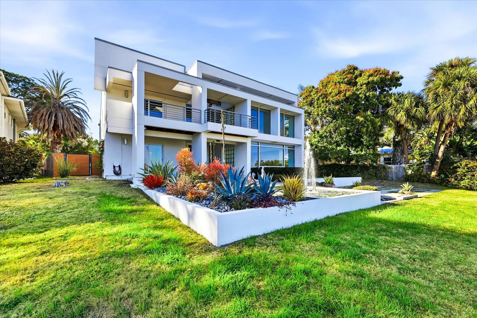 Image 3 of 66 For 1405 Bayshore Drive