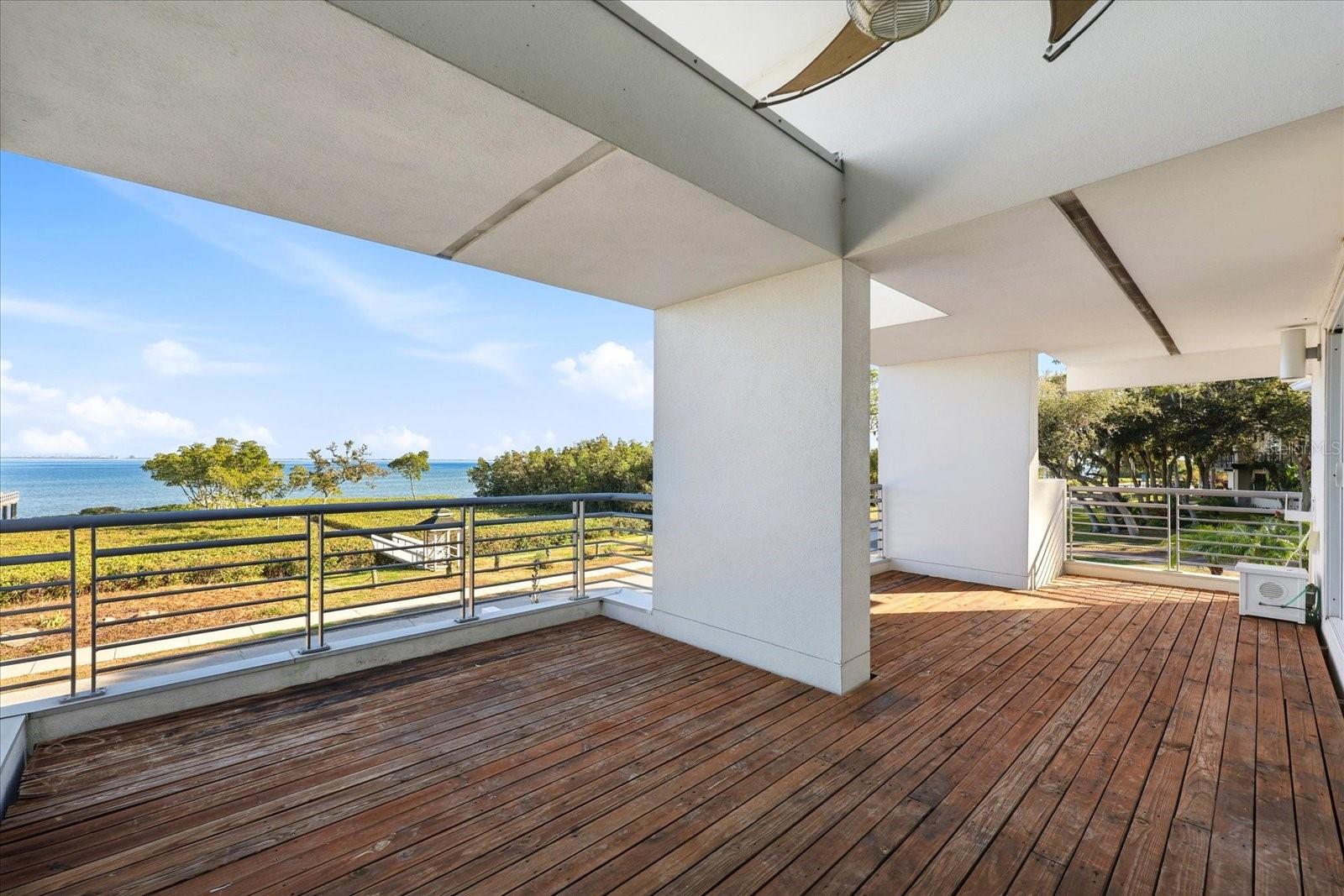 Image 30 of 66 For 1405 Bayshore Drive