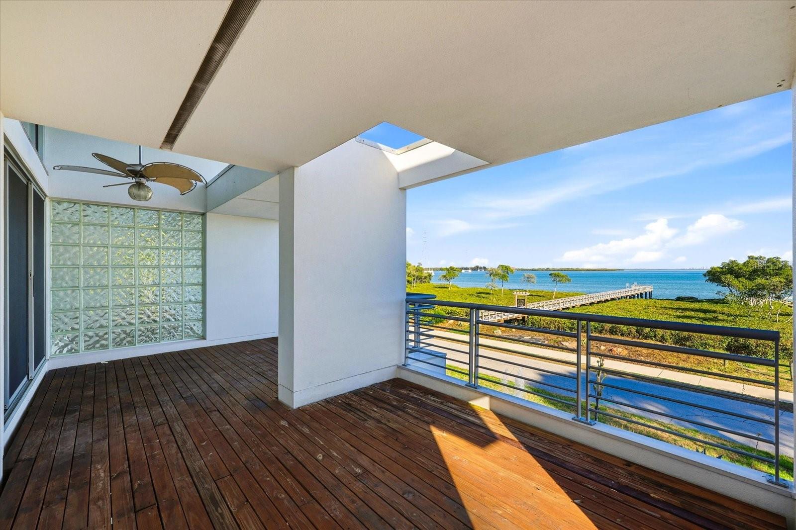 Image 32 of 66 For 1405 Bayshore Drive