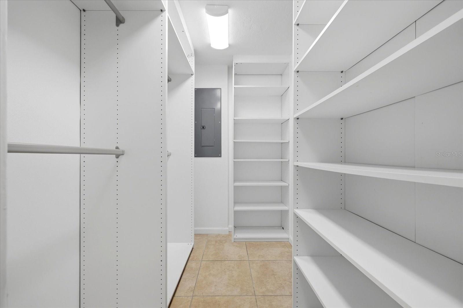 Image 40 of 66 For 1405 Bayshore Drive