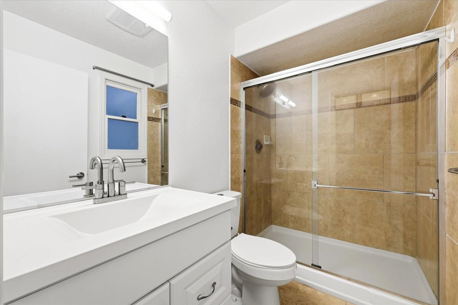 Image 42 of 66 For 1405 Bayshore Drive