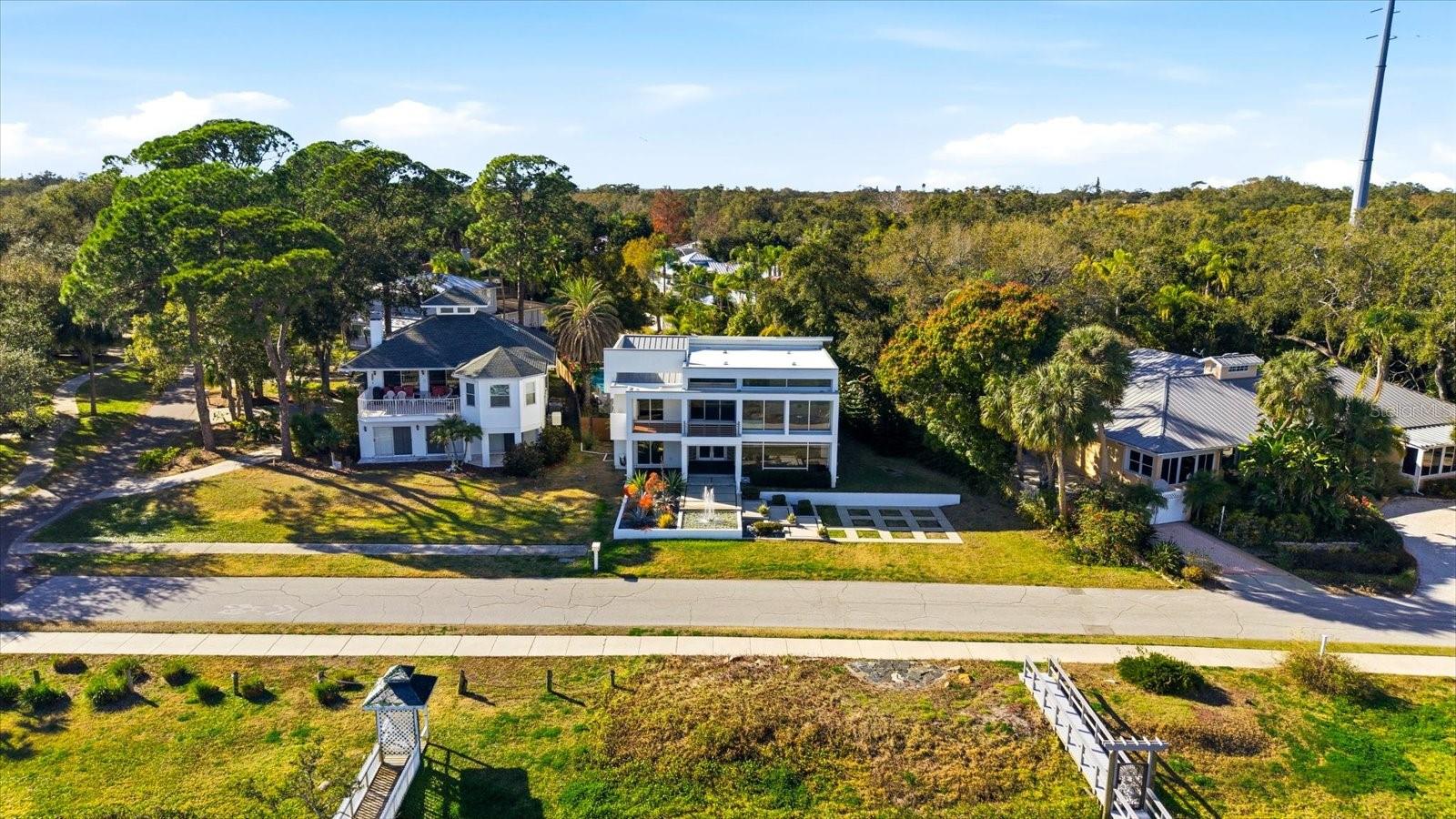 Image 58 of 66 For 1405 Bayshore Drive