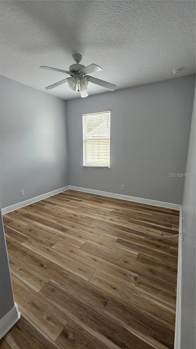 Image 12 of 55 For 317 Blue Water Edge Drive