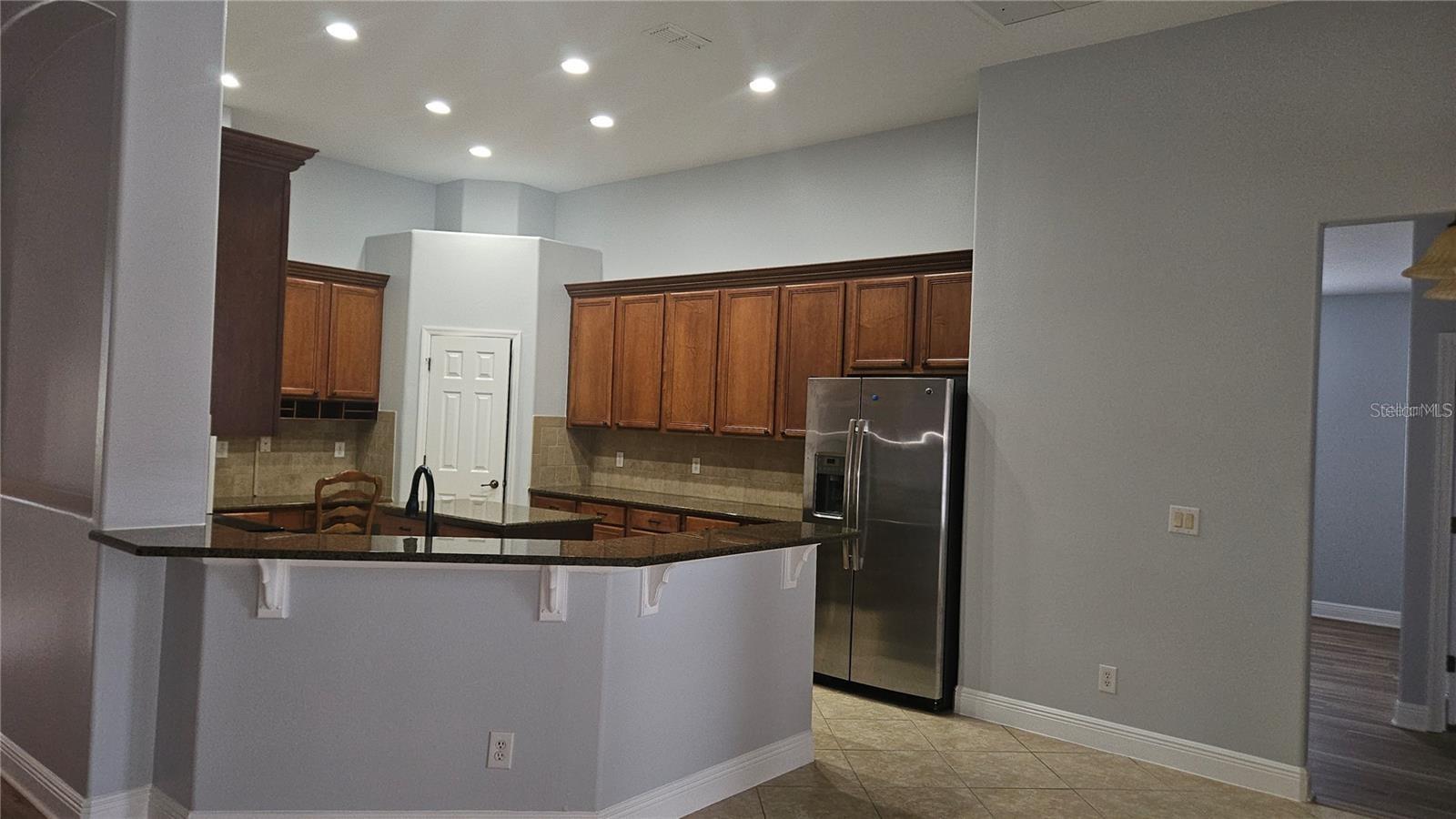 Image 24 of 55 For 317 Blue Water Edge Drive