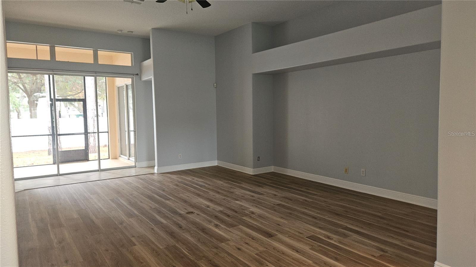 Image 30 of 55 For 317 Blue Water Edge Drive