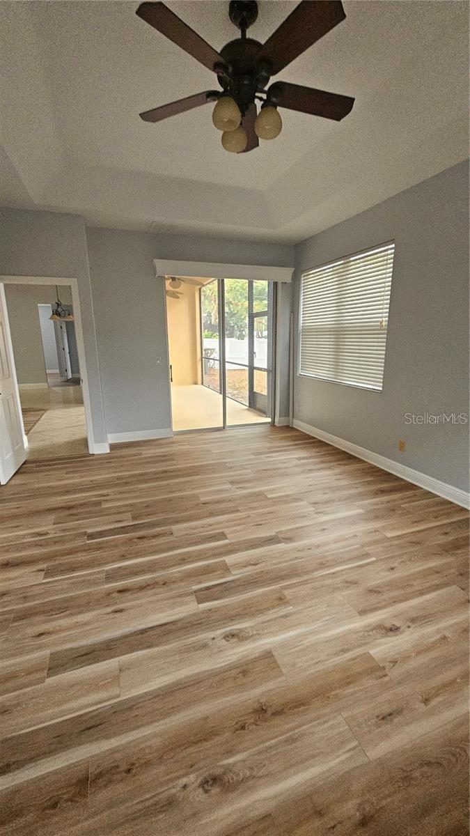 Image 40 of 55 For 317 Blue Water Edge Drive