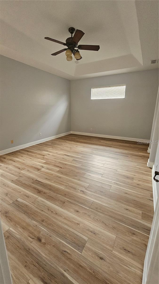 Image 41 of 55 For 317 Blue Water Edge Drive