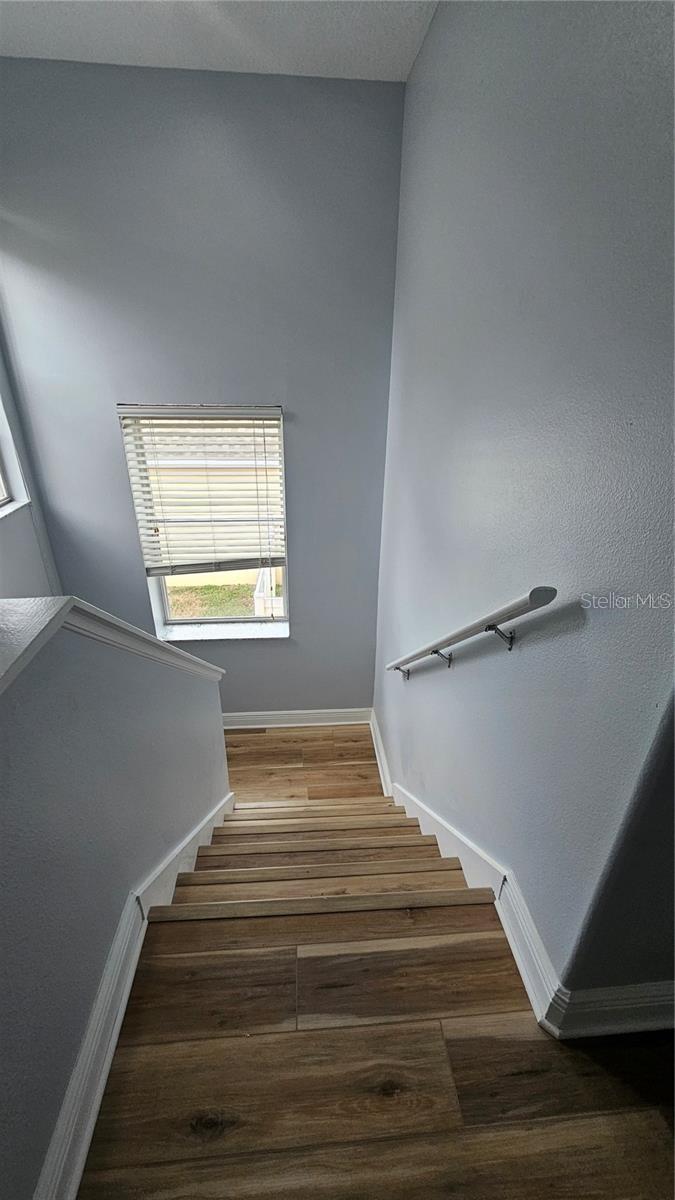 Image 43 of 55 For 317 Blue Water Edge Drive