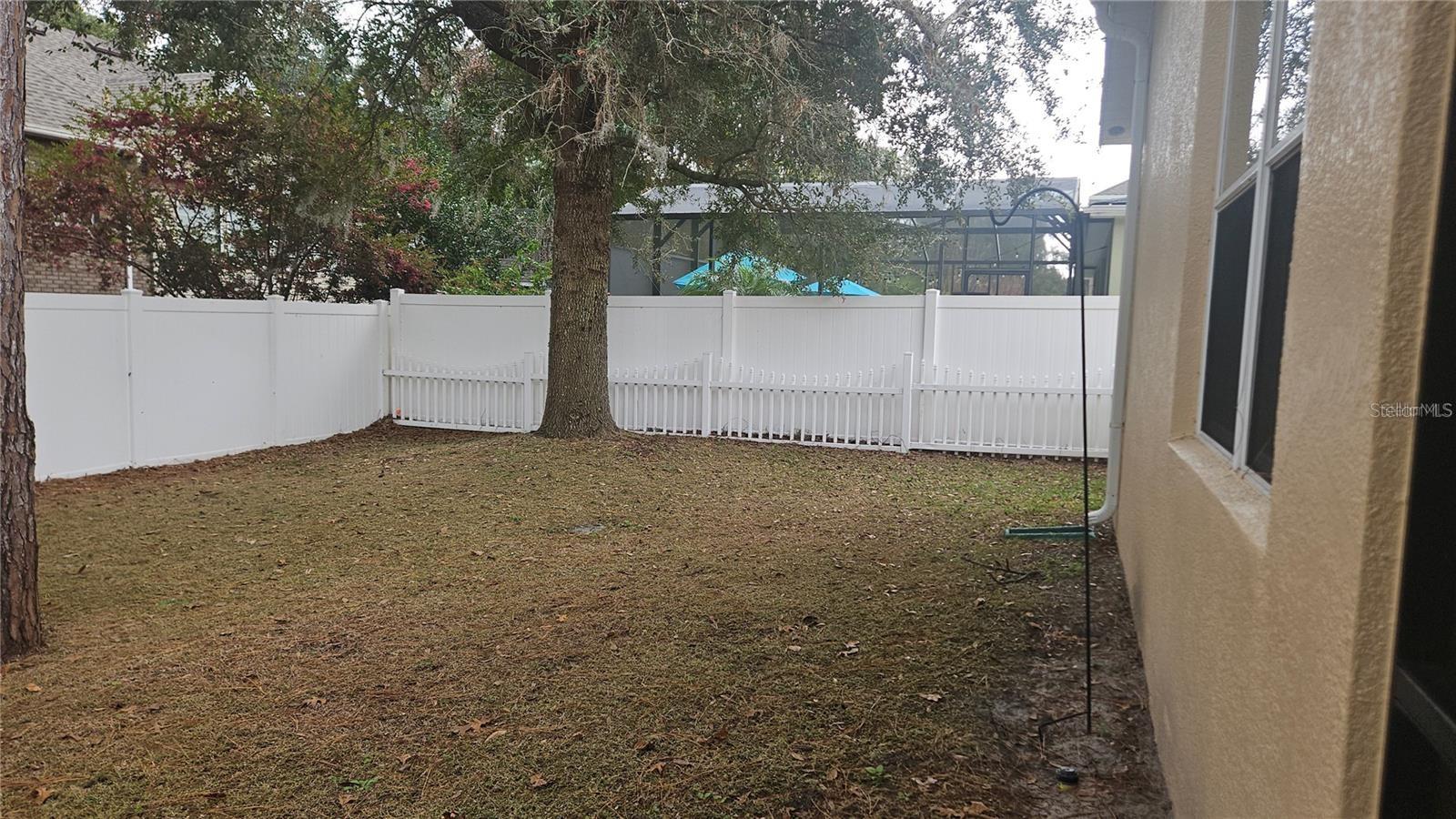 Image 52 of 55 For 317 Blue Water Edge Drive