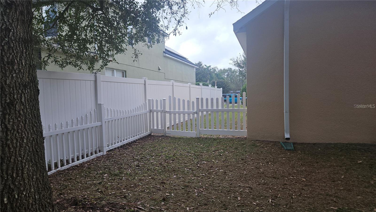 Image 53 of 55 For 317 Blue Water Edge Drive