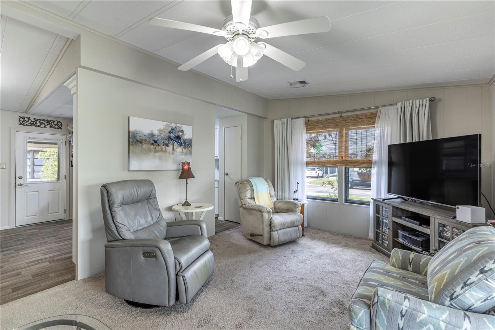 Image 13 of 35 For 1424 Mohawk Circle