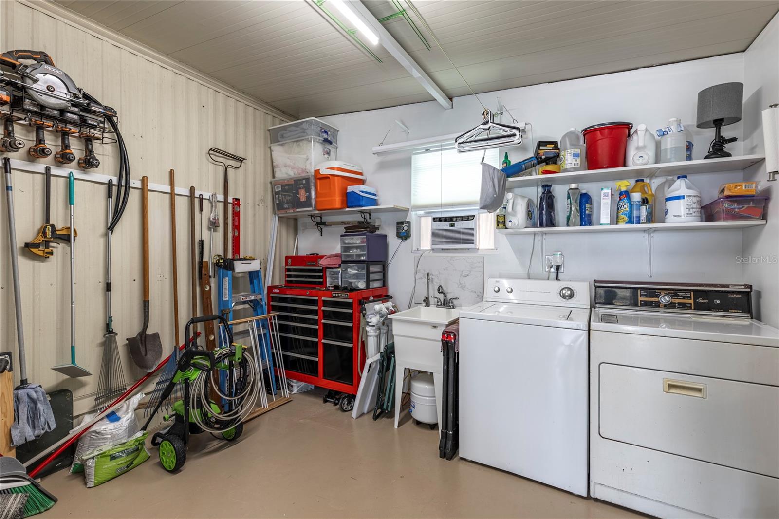 Image 25 of 35 For 1424 Mohawk Circle