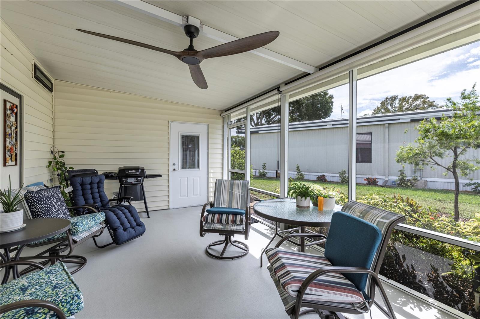 Image 5 of 35 For 1424 Mohawk Circle