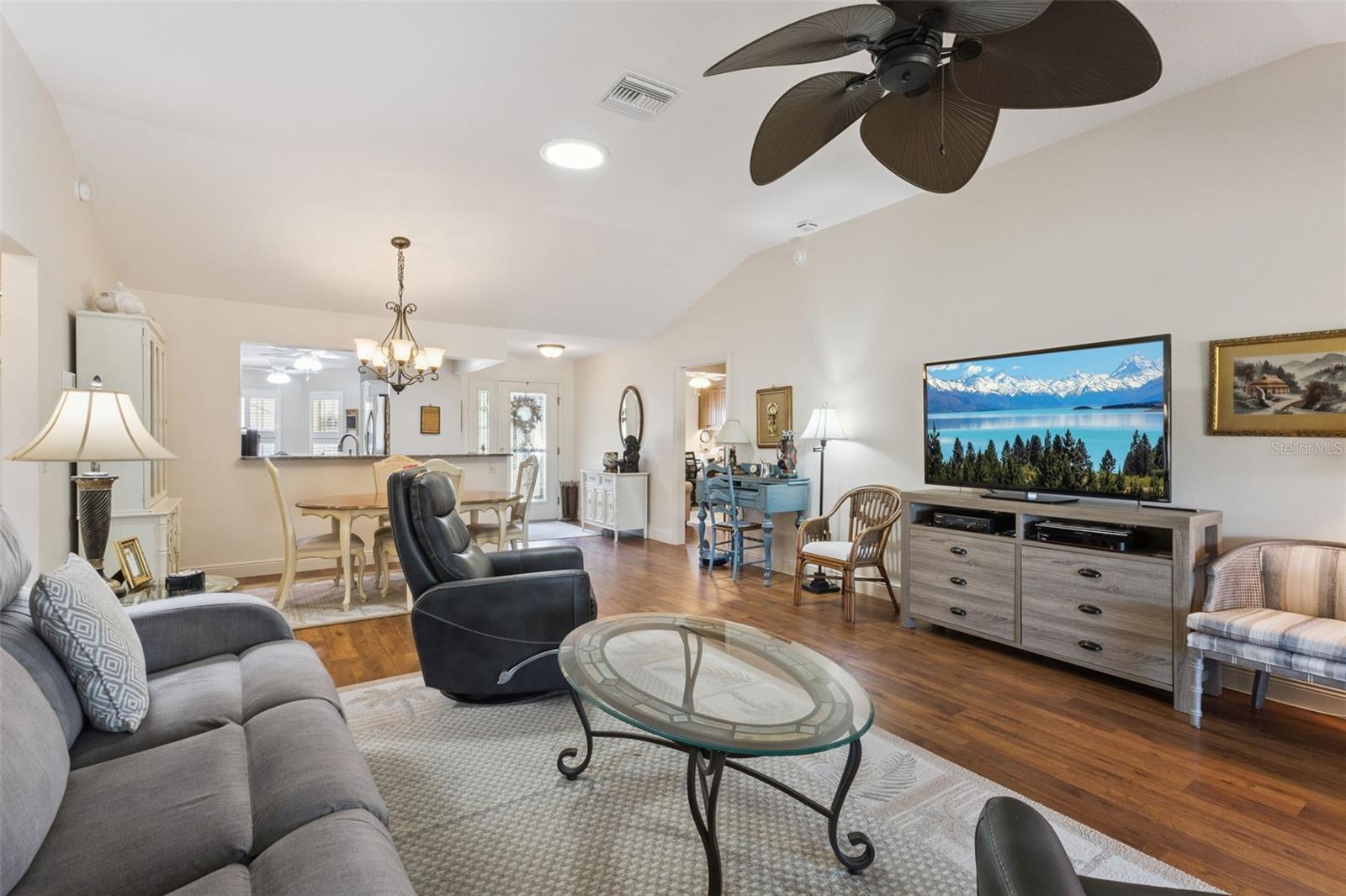 Image 11 of 70 For 17194 85th Willowick Circle