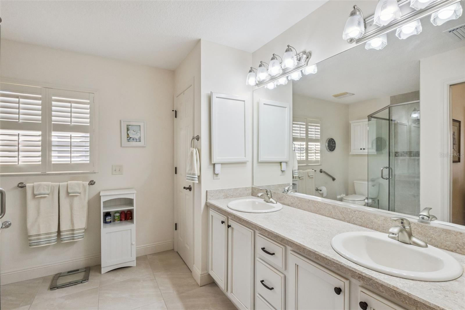 Image 17 of 70 For 17194 85th Willowick Circle