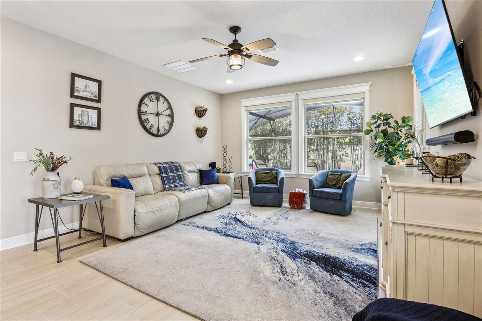 Image 4 of 39 For 17361 Channel Way