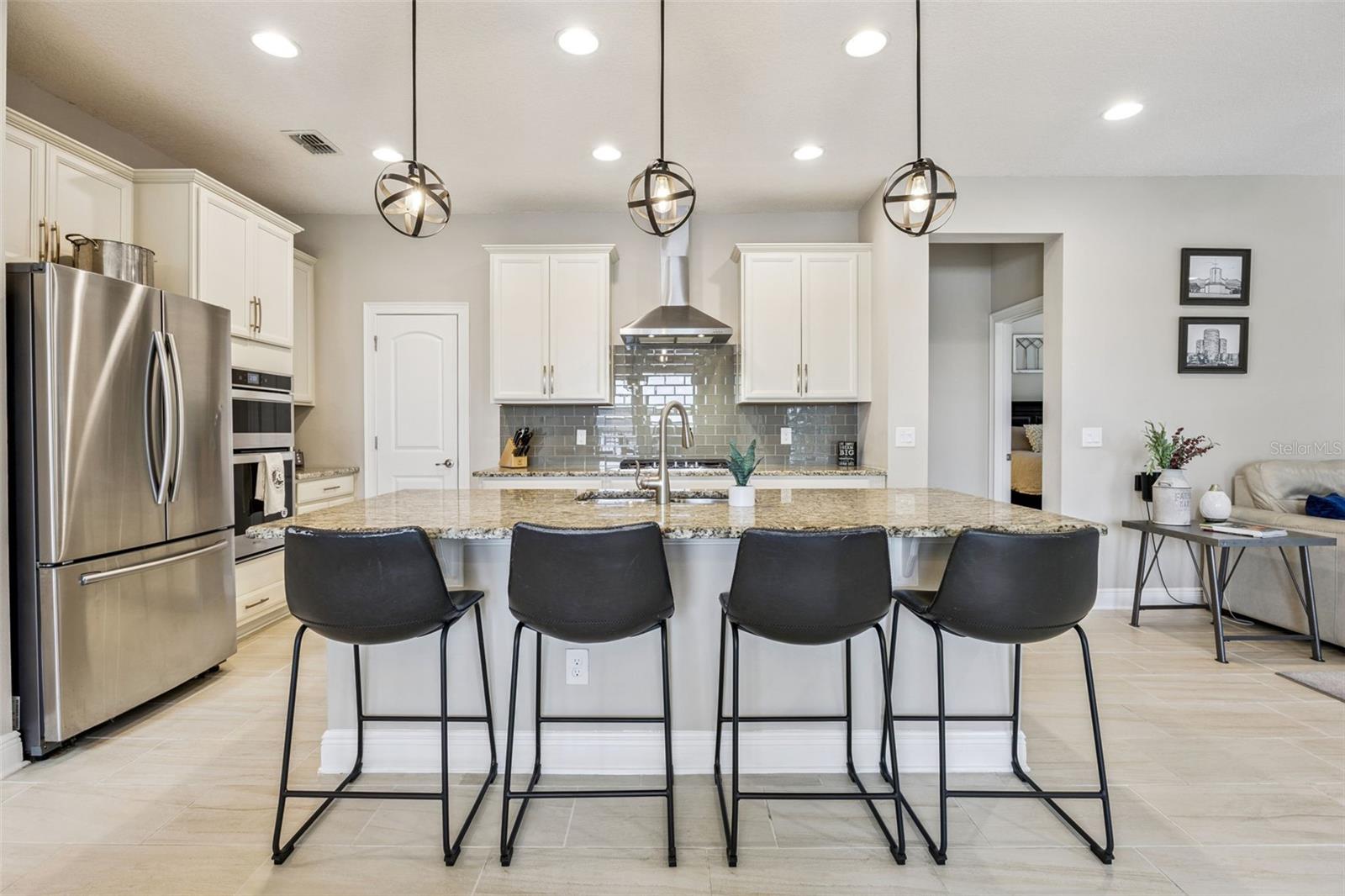 Image 5 of 39 For 17361 Channel Way