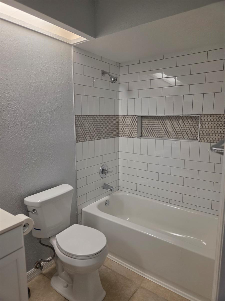 Image 8 of 15 For 743 Alfred Street