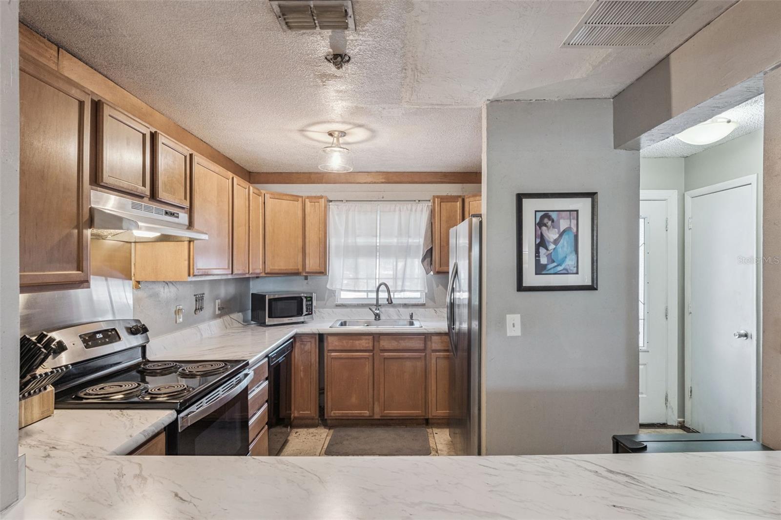 Image 6 of 29 For 2538 Rio Pinar Lakes Boulevard