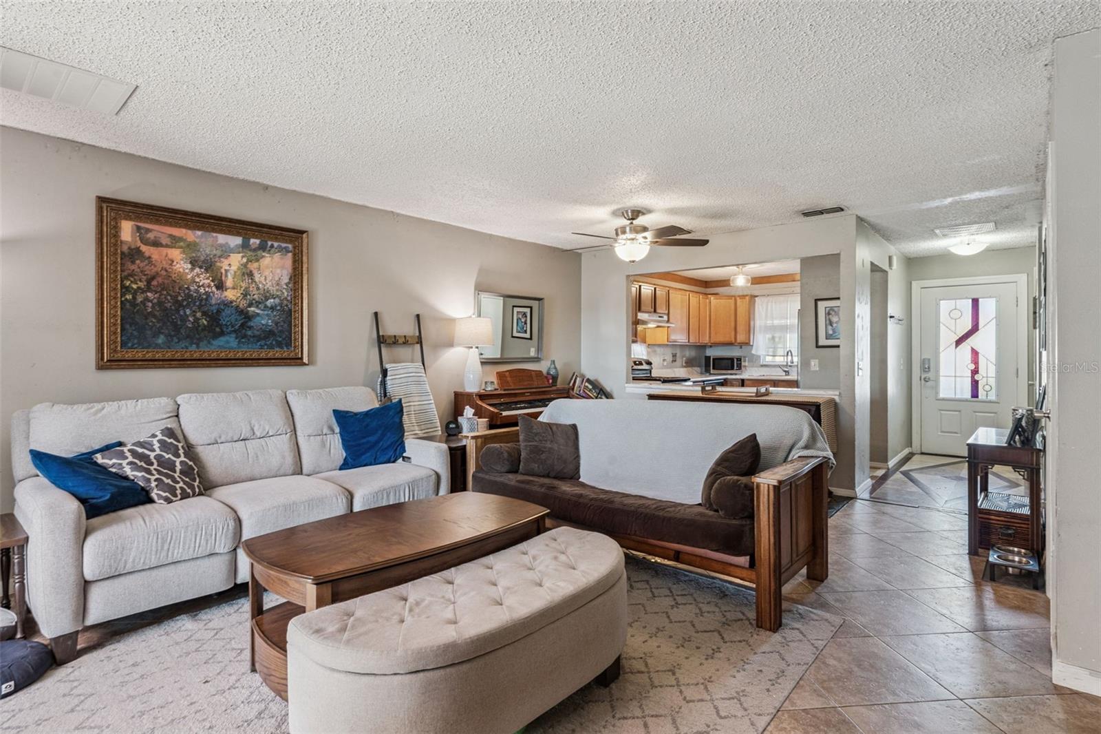 Image 8 of 29 For 2538 Rio Pinar Lakes Boulevard