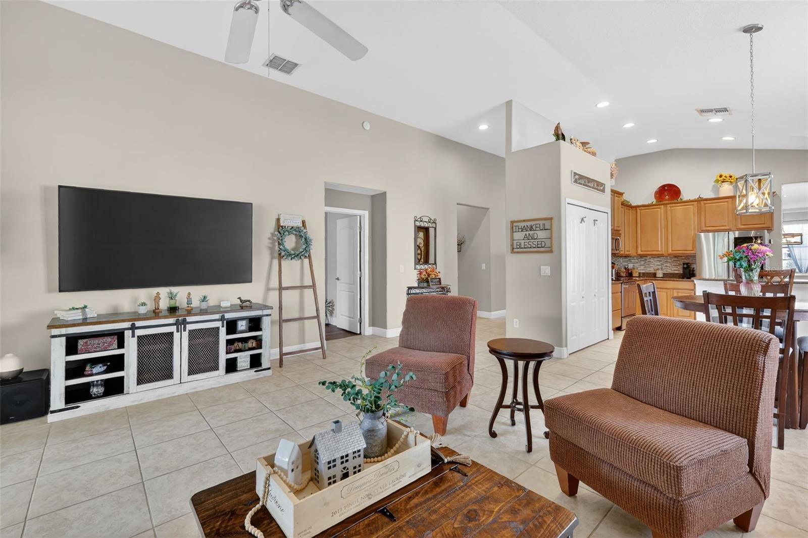 Image 13 of 39 For 6304 Rolden Court