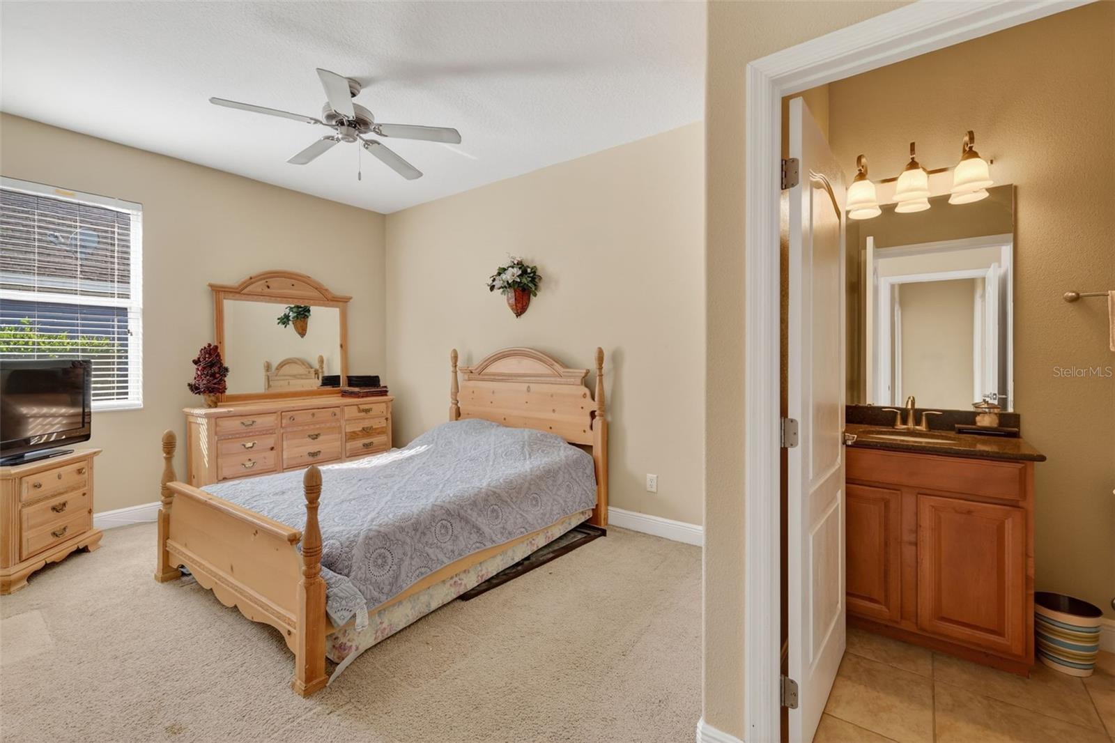 Image 17 of 39 For 6304 Rolden Court