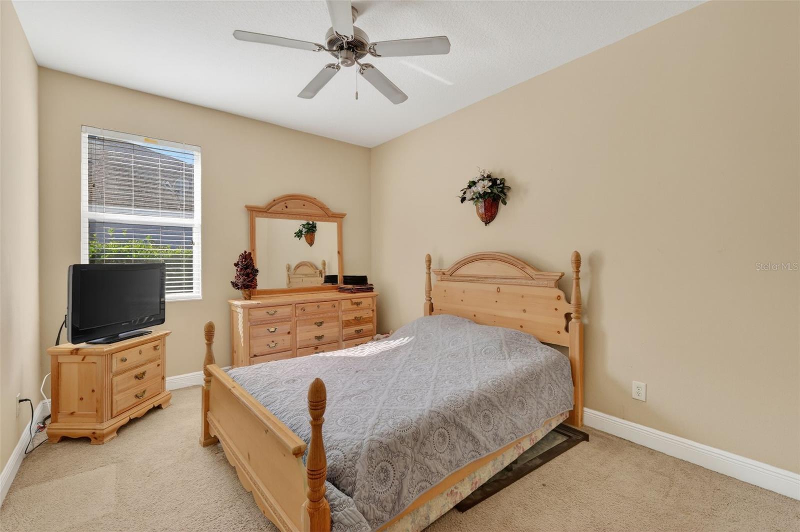 Image 18 of 39 For 6304 Rolden Court