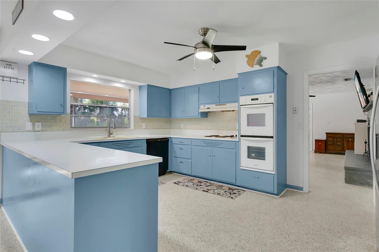 Image 8 of 29 For 7320 Marlo Road