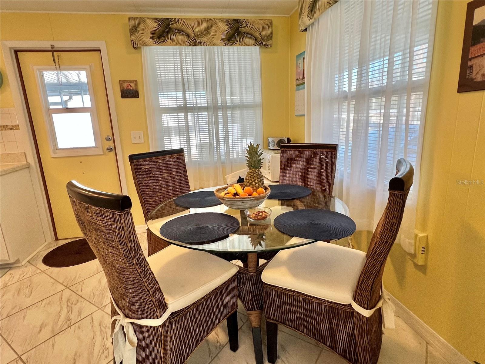 Image 11 of 35 For 217 Palo Verde Drive