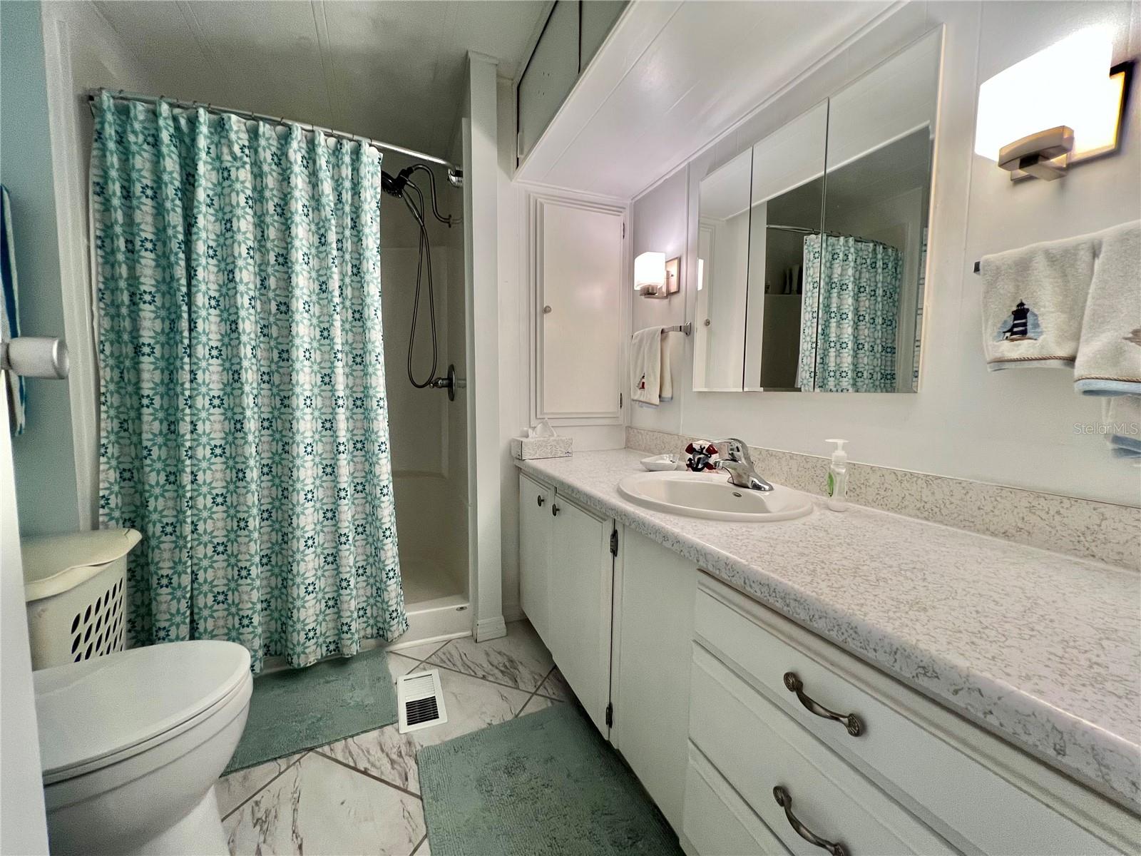 Image 19 of 35 For 217 Palo Verde Drive