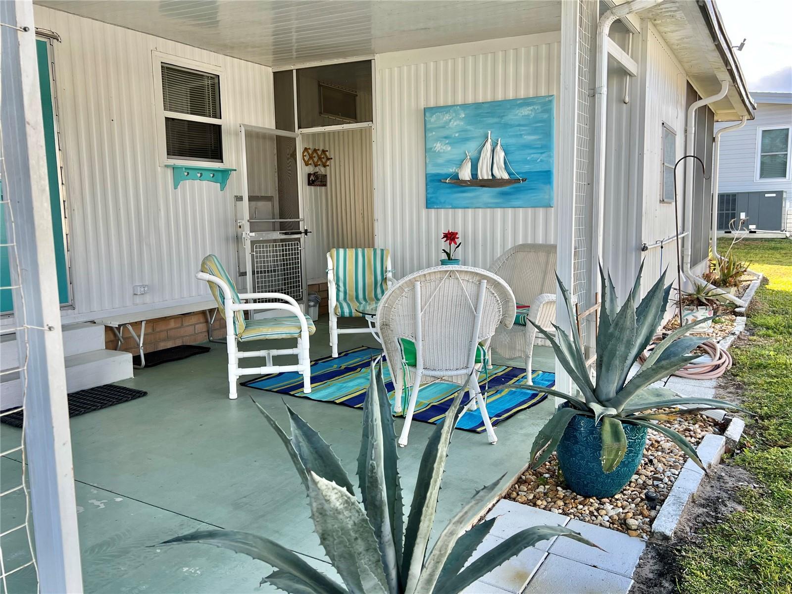 Image 7 of 35 For 217 Palo Verde Drive