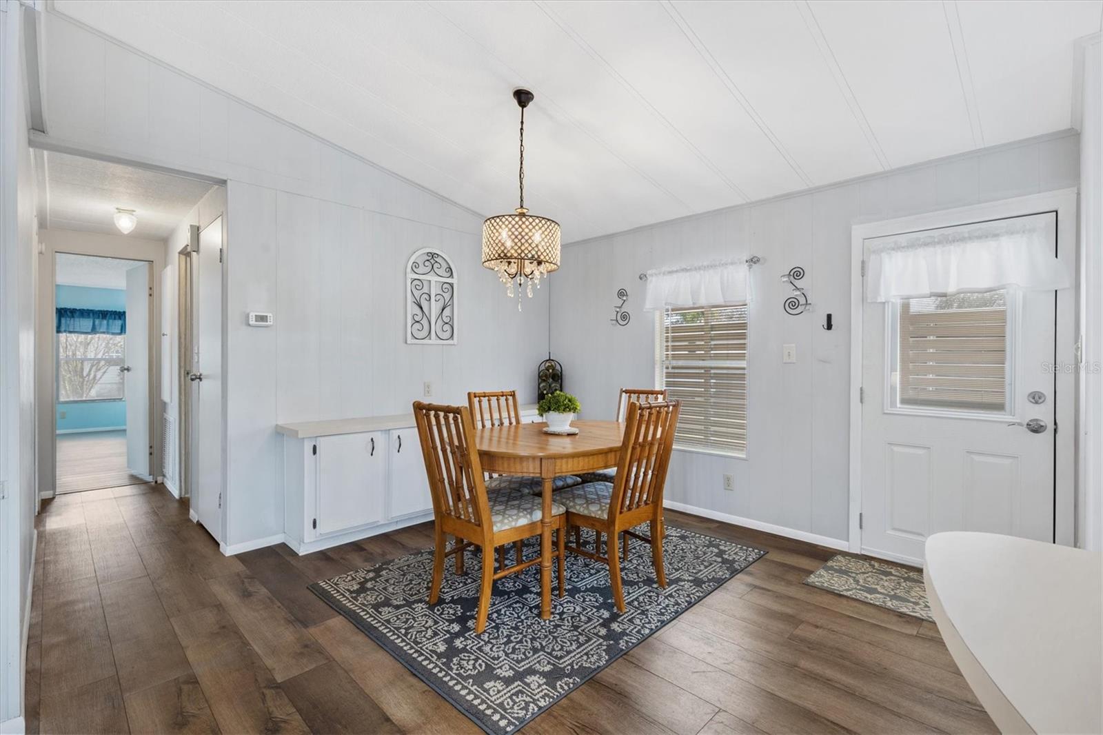 Image 11 of 35 For 724 Royal Palm Avenue